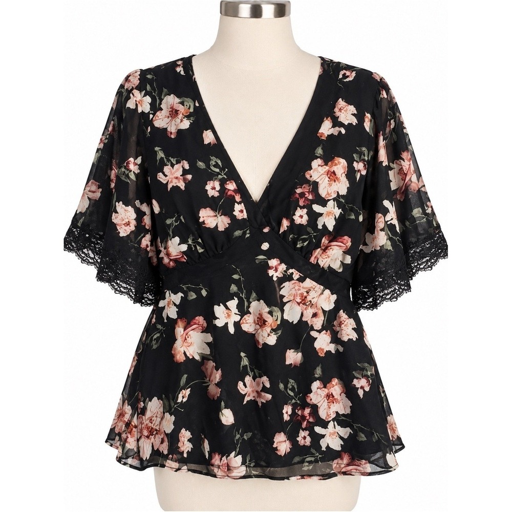 NWT Black Floral Lace Flutter Sleeve